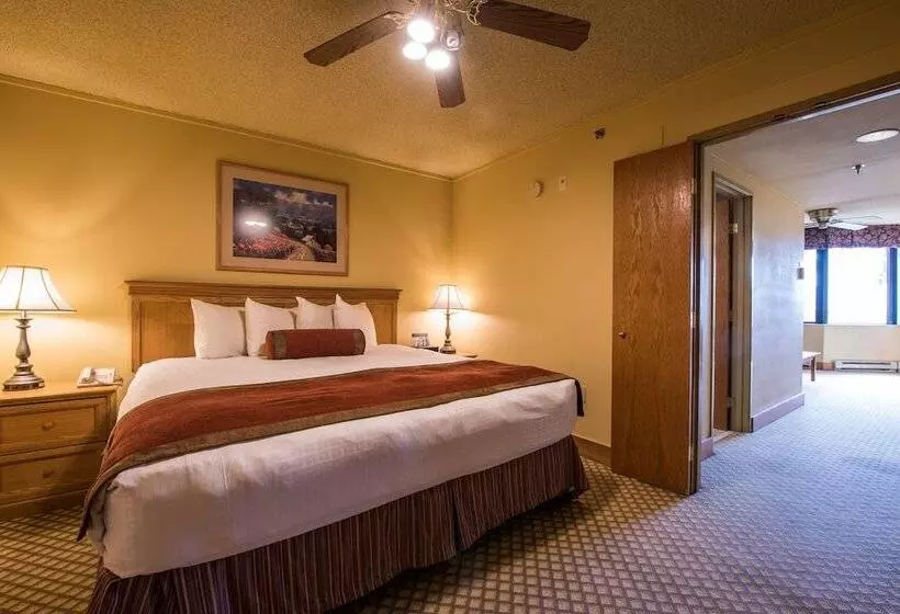 スイート, The Grand Lodge Hotel And Suites