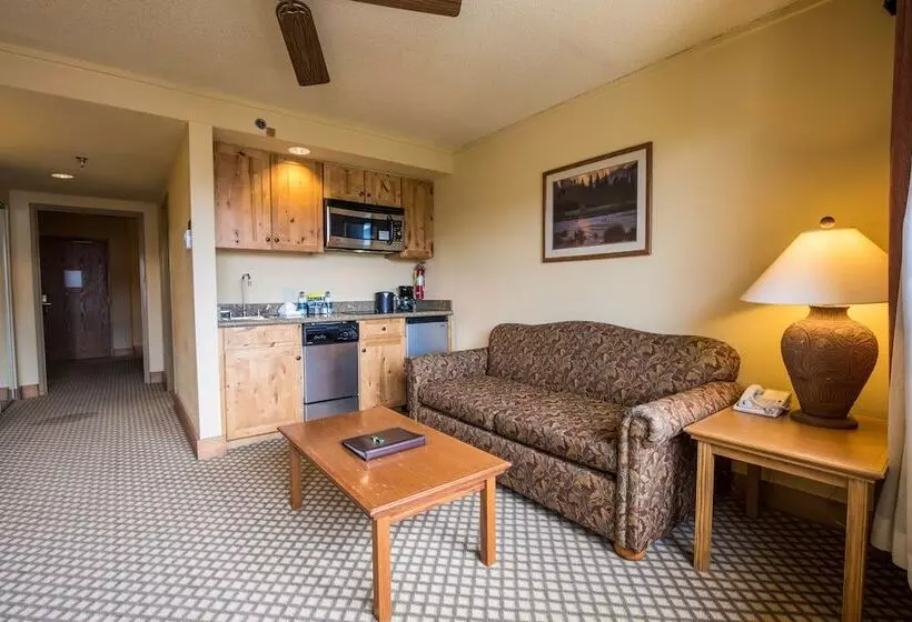 スイート, The Grand Lodge Hotel And Suites