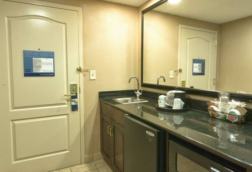 إستوديو قياسى, Hampton Inn Spring Lake Fayetteville