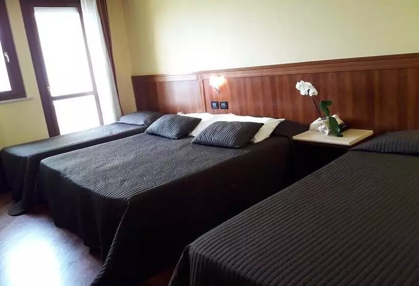 スタンダード４人部屋, Miralago