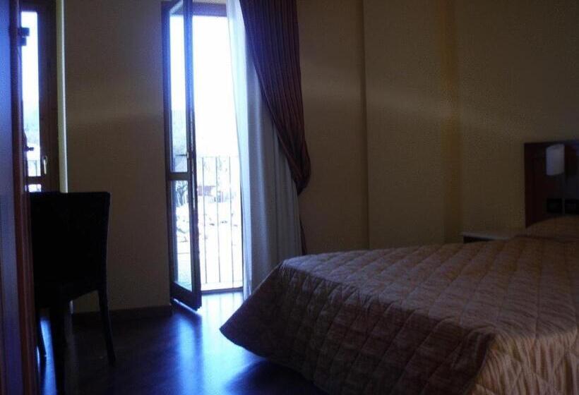 غرفة قياسية فردية, Miralago