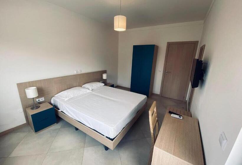 Habitació Estàndard, Nhaterra