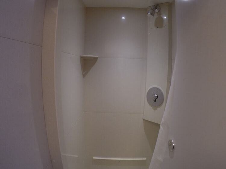 공동 객실, Smart Russell Square Hostel