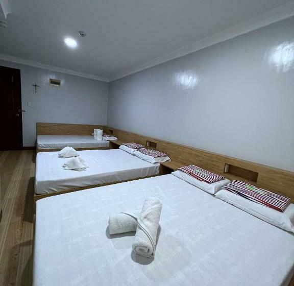 חדר משפחתי, Ging Ging Tourist Inn