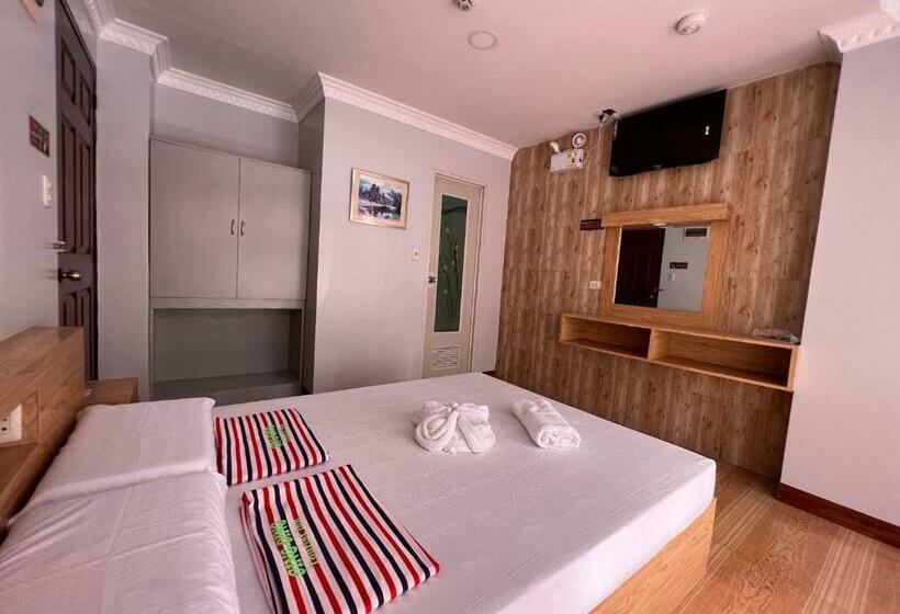 חדר סטנדרט עם מרפסת, Ging Ging Tourist Inn