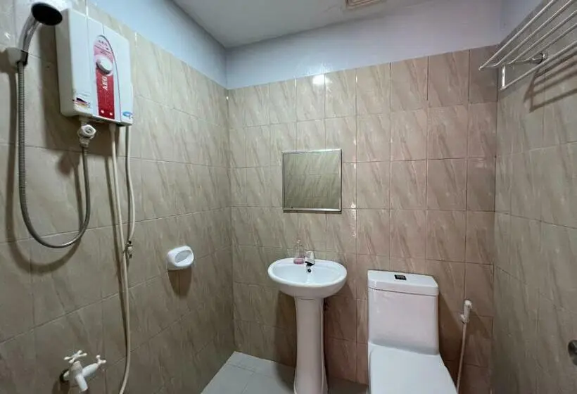 اتاق استاندارد با بالکن, Ging Ging Tourist Inn