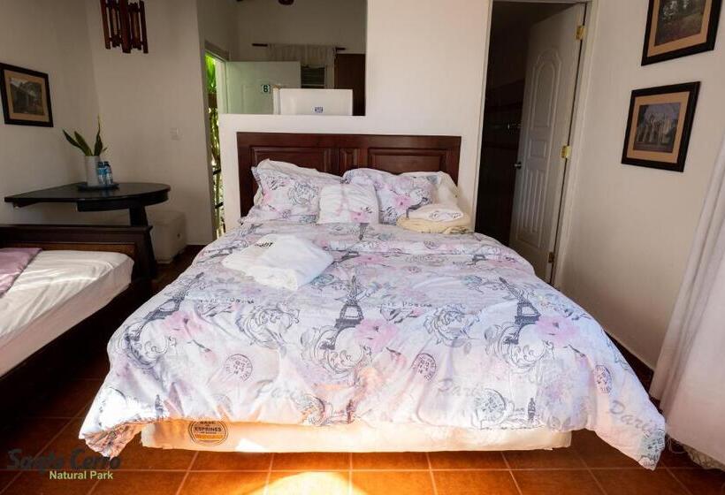 سوییت لوکس, Santo Cerro Natural Park