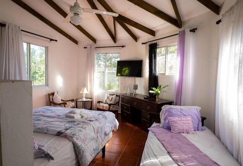 سوییت لوکس, Santo Cerro Natural Park