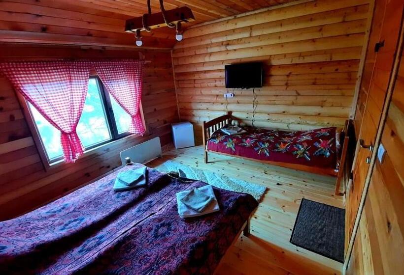 带景观的三人标准房间, Log Cabin 1 Merdovic