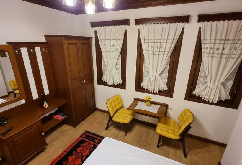 带观景的豪华间, Master