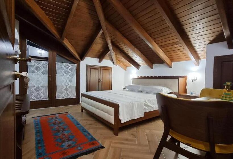 带阳台的豪华间, Master