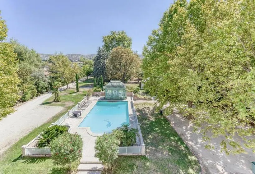 キングサイズベッドのスタンダードルーム, Domaine De La Nerthe  Hotel Provence Mediterranee