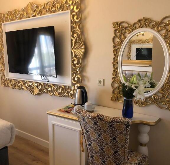 スタンダードルーム, Golden Hi̇ll Hotel Downtown