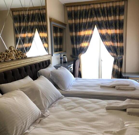 トリプルクラシックルーム, Golden Hi̇ll Hotel Downtown