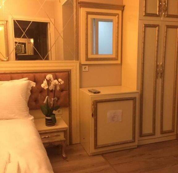 スタンダード４人部屋, Golden Hi̇ll Hotel Downtown