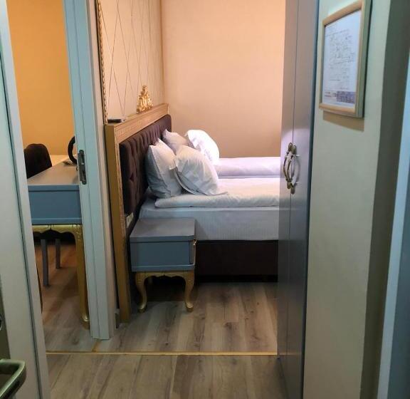 スタンダード４人部屋, Golden Hi̇ll Hotel Downtown