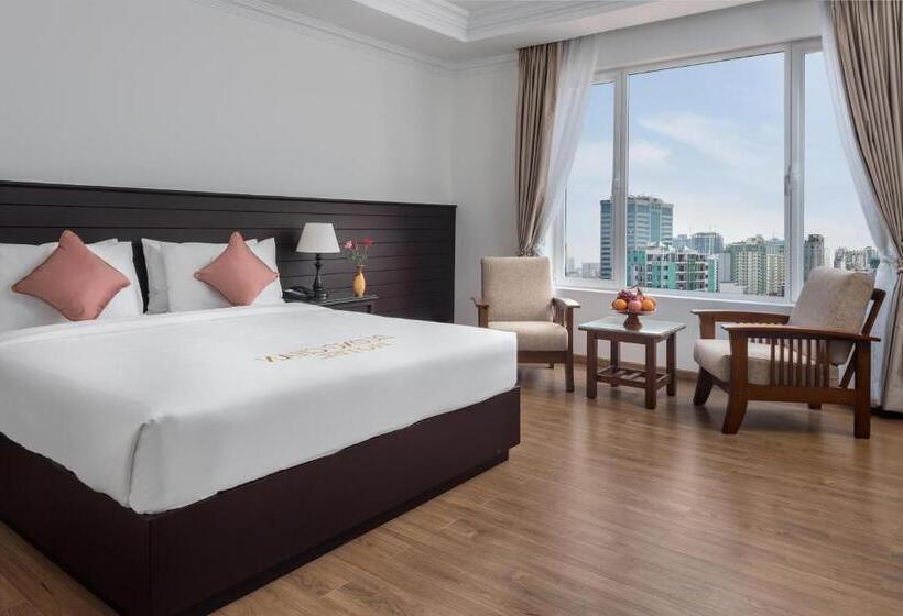 سوئیت پرزیدنت, Duong Chan