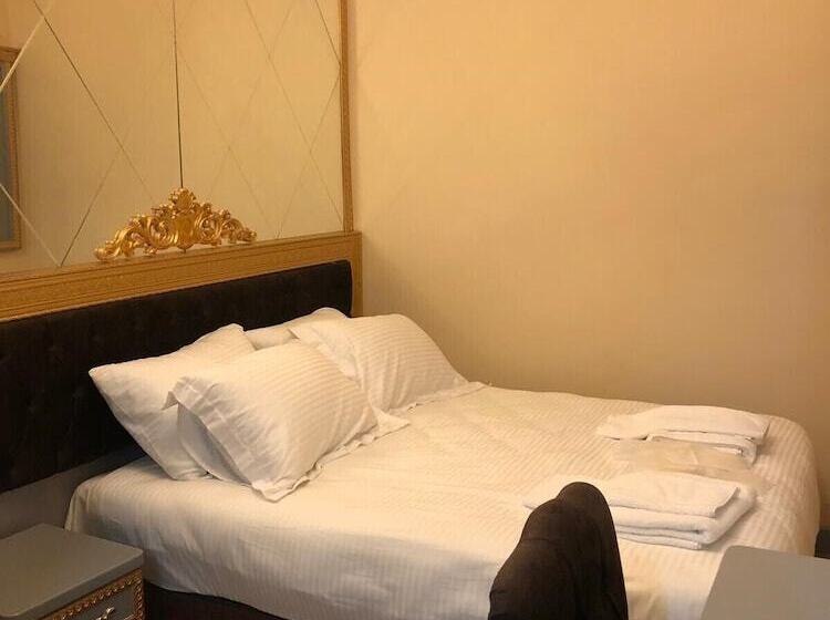 スタンダード４人部屋, Golden Hi̇ll Hotel Downtown