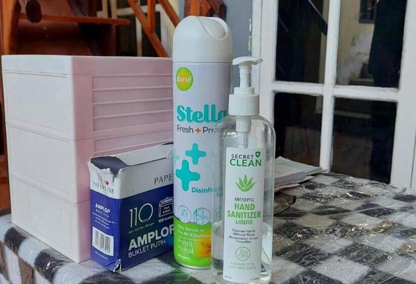 חדר סטנדרט יחיד, Quattrick Dee Homestay Mitra Reddoorz