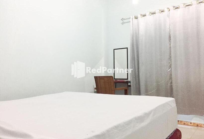 스탠다드 룸, Wisma Andini Palopo Redpartner