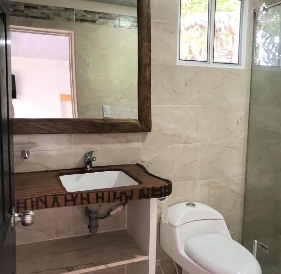 Семейный Номер, Cabañas Los Tulipanes