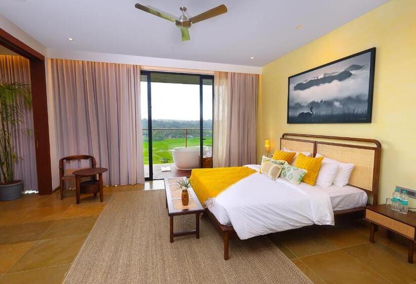 Люкс с гидромассажем, Saptha Resort And Spa