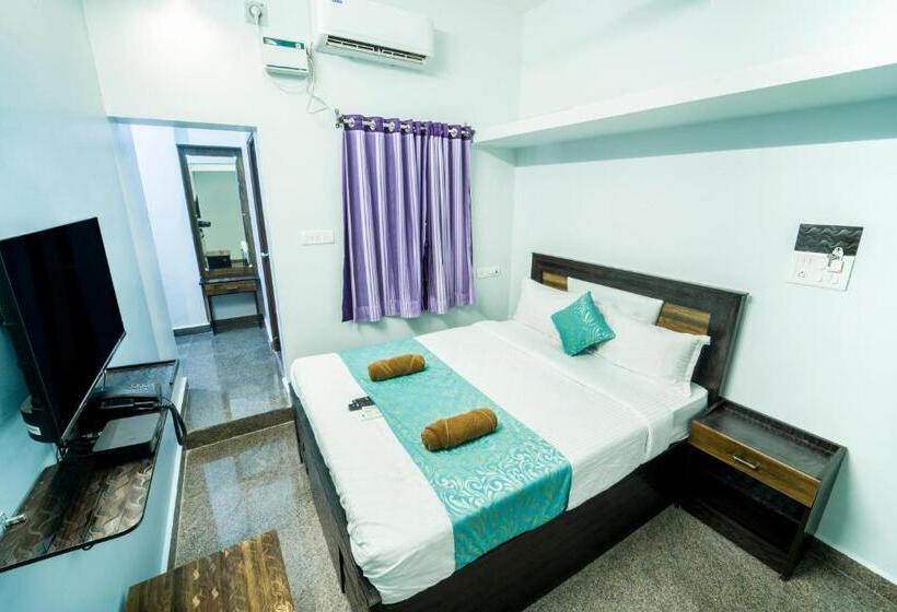 חדר משפחתי, Jeyam Residency