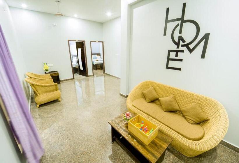 חדר משפחתי, Jeyam Residency