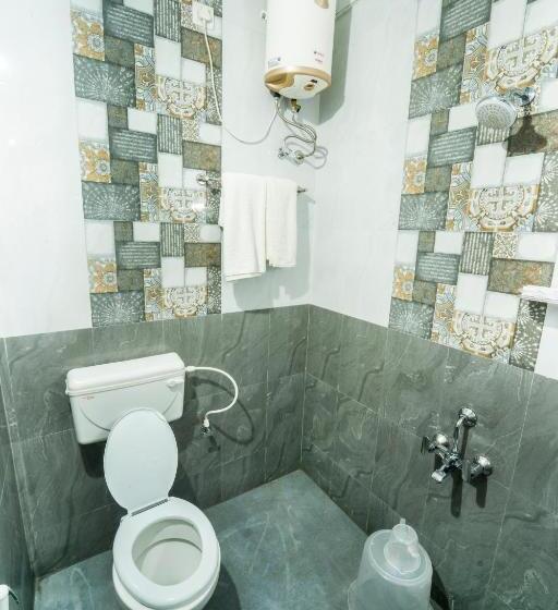 חדר סופריור עם מיטת קינג, Jeyam Residency