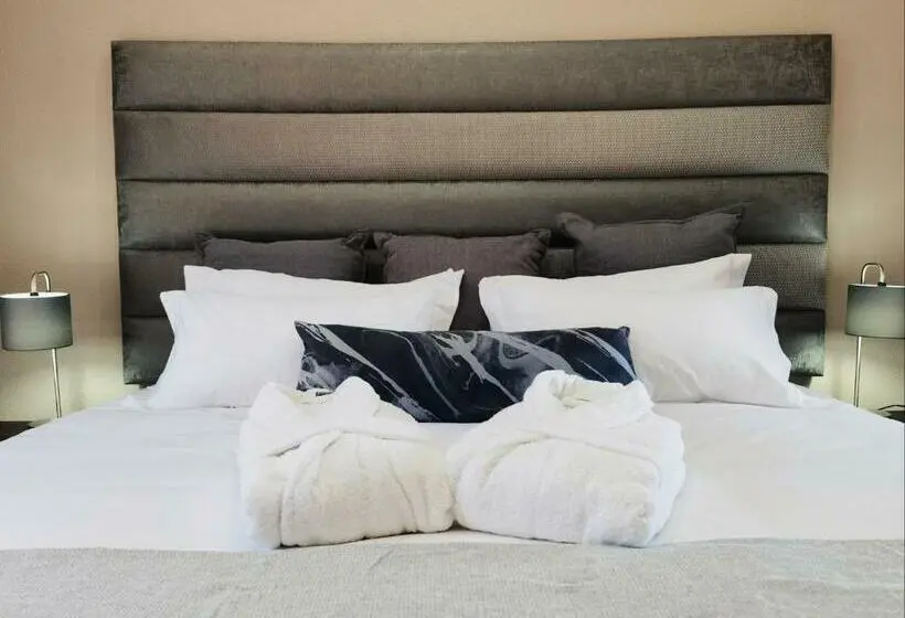 اتاق لوکس با چشم‌انداز باغ, Schimper View Boutique Guest House