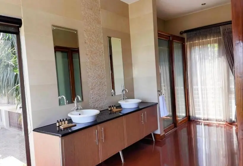 اتاق سوپریور با تخت بزرگ, Schimper View Boutique Guest House