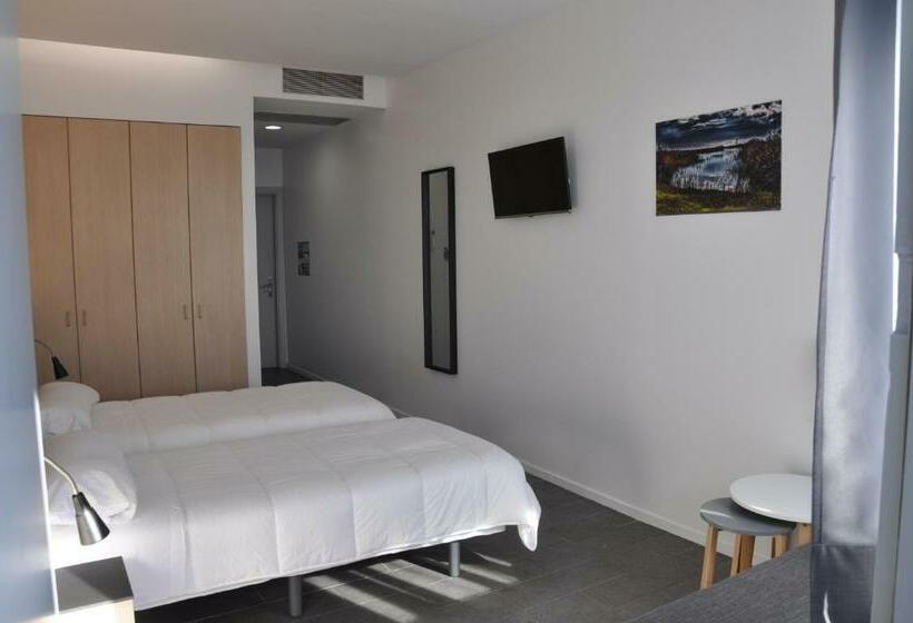Chambre Confort, Centre Esplai Albergue