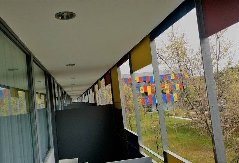 Chambre Confort, Centre Esplai Albergue
