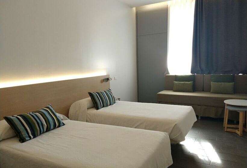 Chambre Confort, Centre Esplai Albergue