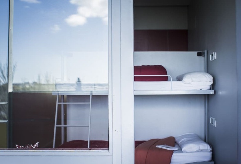 Chambre Triple Basique, Centre Esplai Albergue