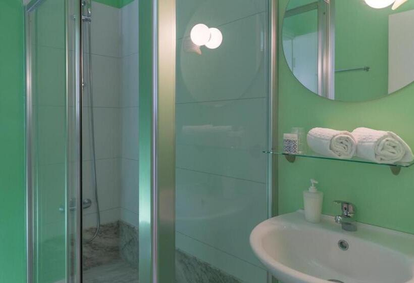 غرفة قياسية, Leiria Classic