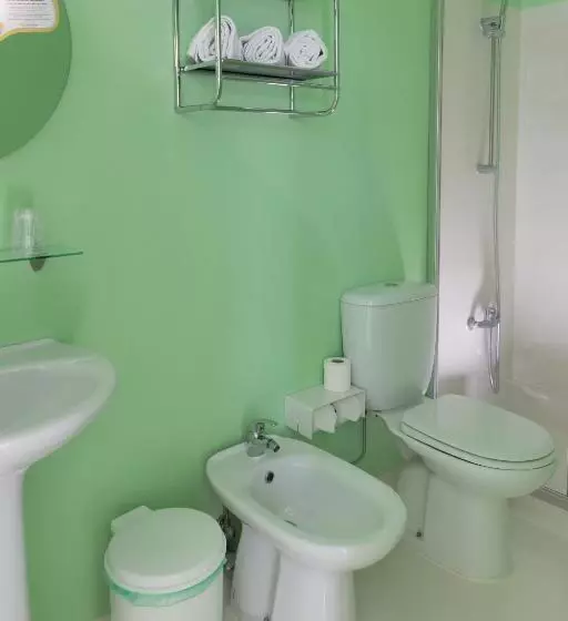 اتاق استاندارد سه نفره, Leiria Classic
