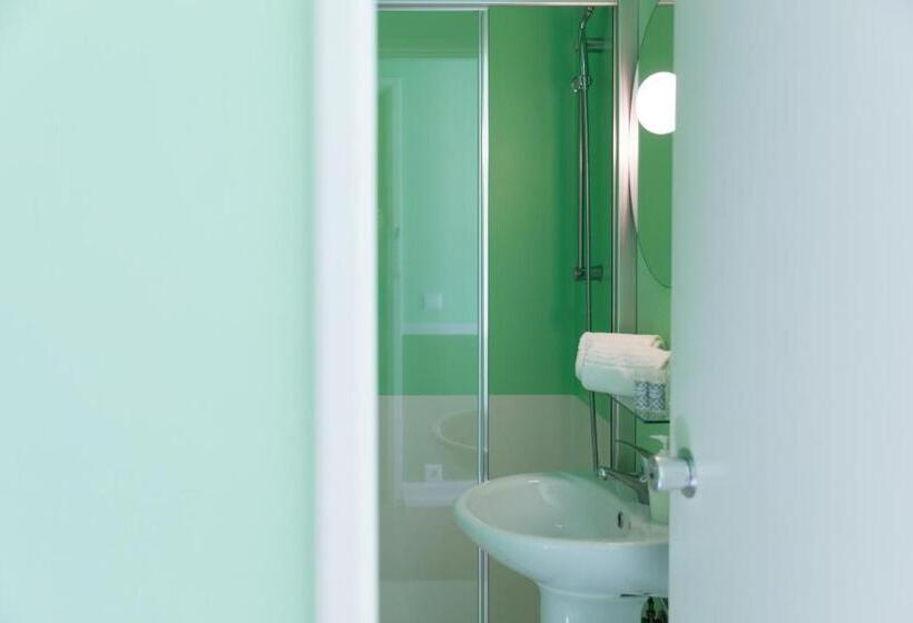 غرفة قياسية فردية, Leiria Classic