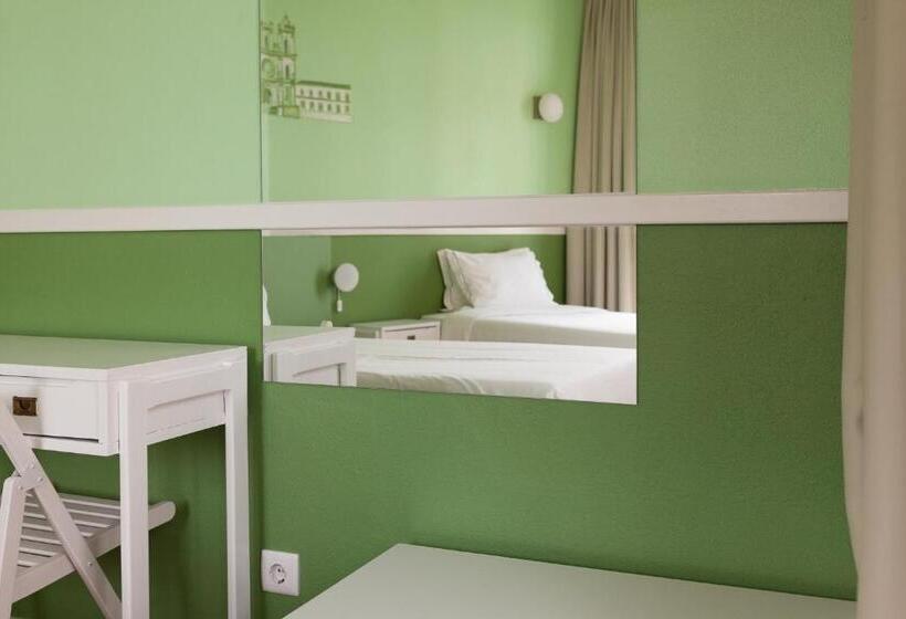 غرفة قياسية فردية, Leiria Classic