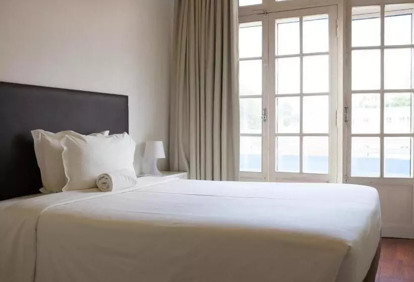اتاق کلاسیک یک تخته, Leiria Classic
