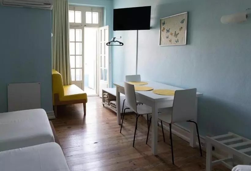 اتاق کلاسیک سه تخته, Leiria Classic