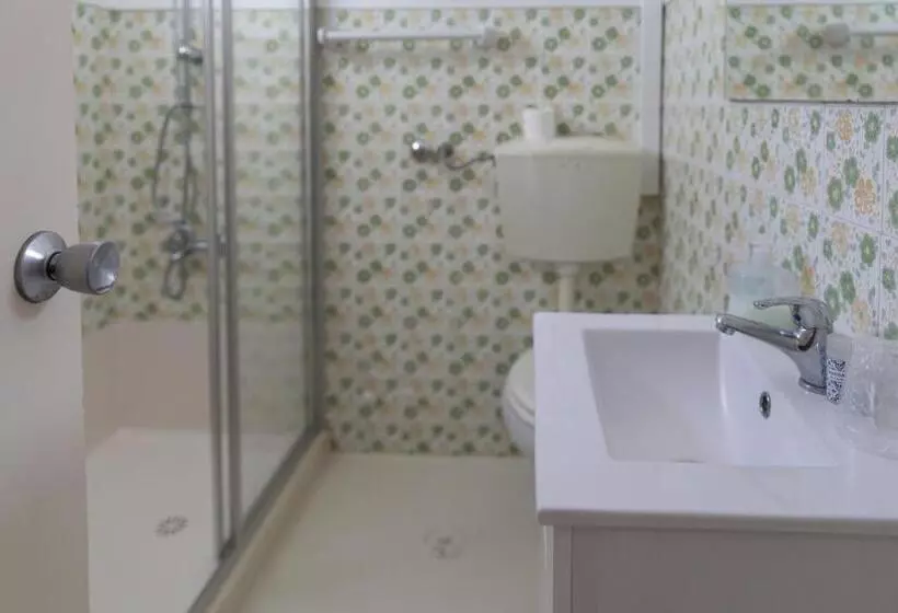 اتاق اکونومی, Leiria Classic