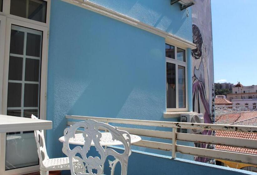 غرفة عائلية, Leiria Classic