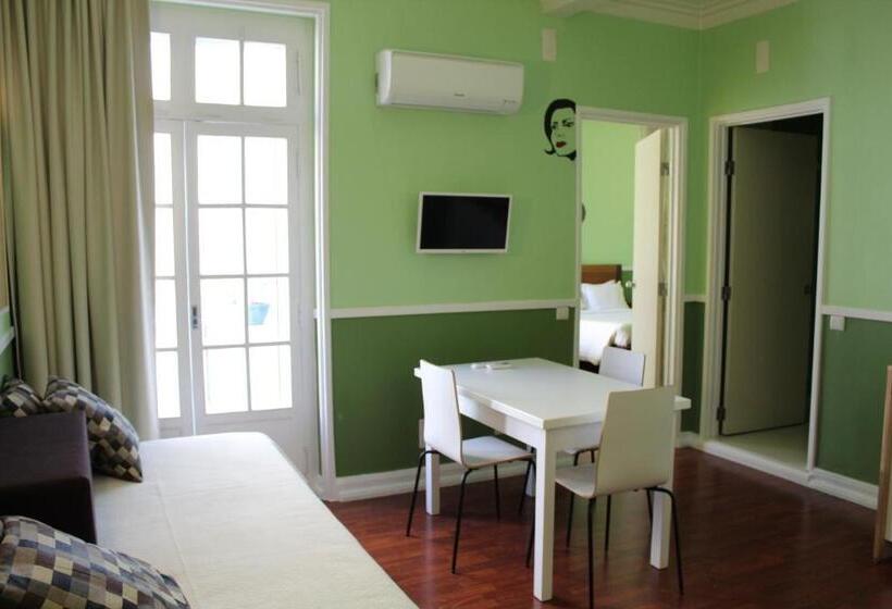 غرفة عائلية, Leiria Classic