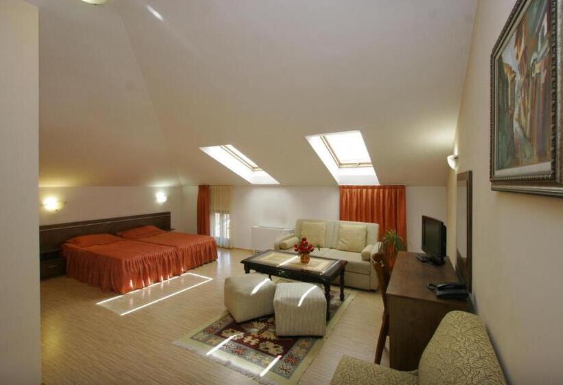 주니어 스위트, Alafrangite