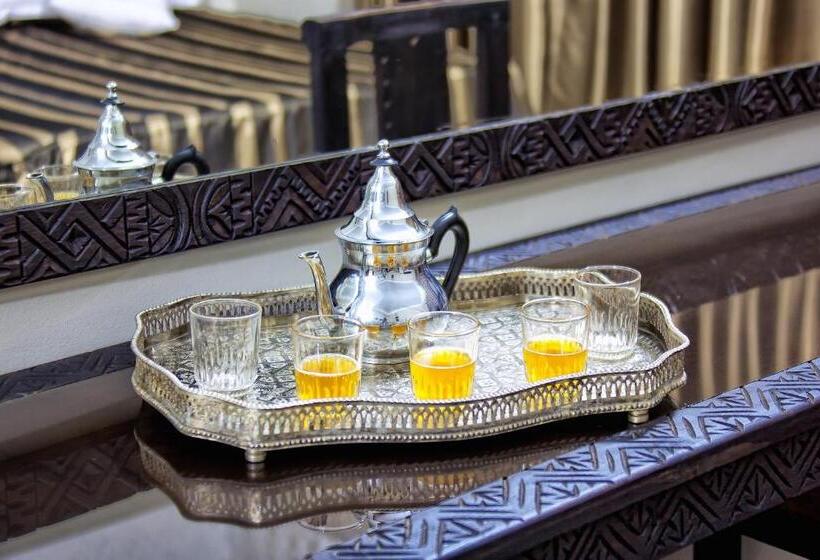 اتاق استاندارد یک نفره, Azoul