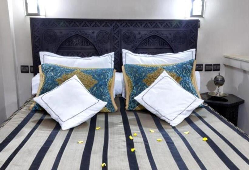 اتاق استاندارد یک نفره, Azoul