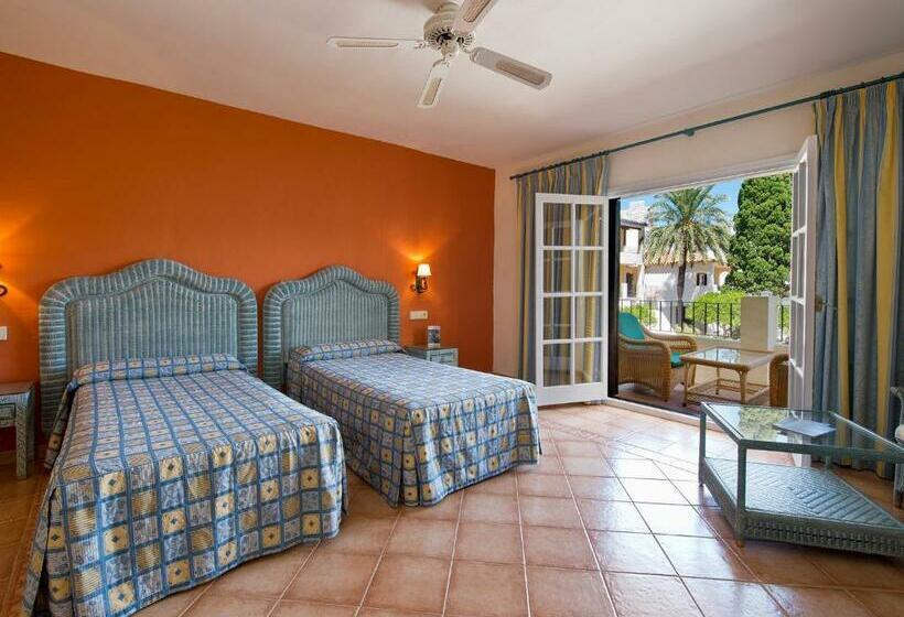 バルコニー付きスタンダードルーム, Bluebay Banus