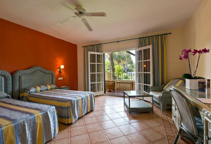 バルコニー付きスタンダードルーム, Bluebay Banus