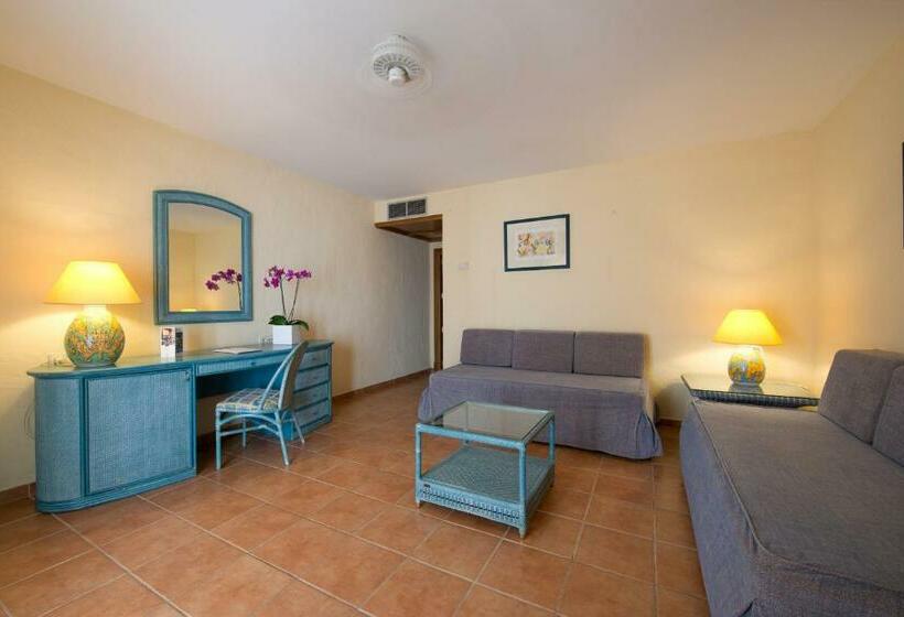 ファミリールーム, Bluebay Banus